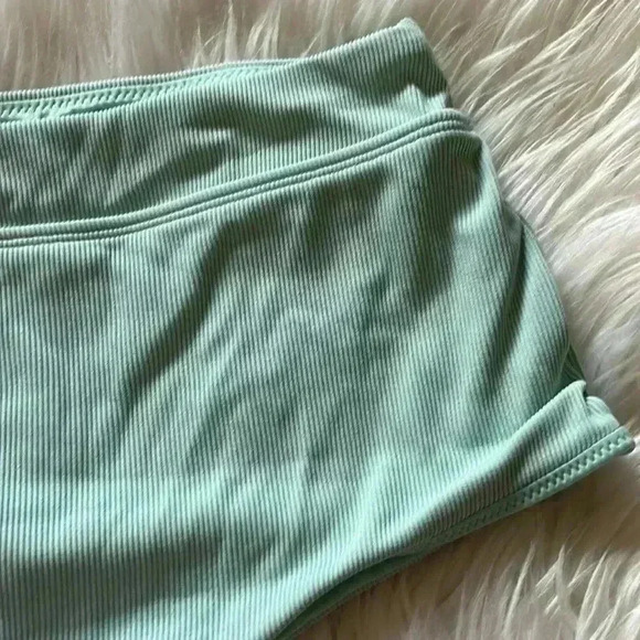 RIP CURL High Waisted Cheeky Bikini Bottom Size Small - Picture 2 of 6